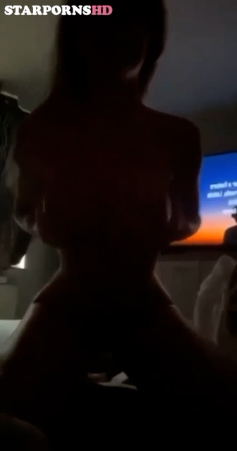 Katharina Amalia Onlyfans video – Strip teasing on bed